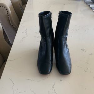 Womens Cabre boots in black. Size 36/6.